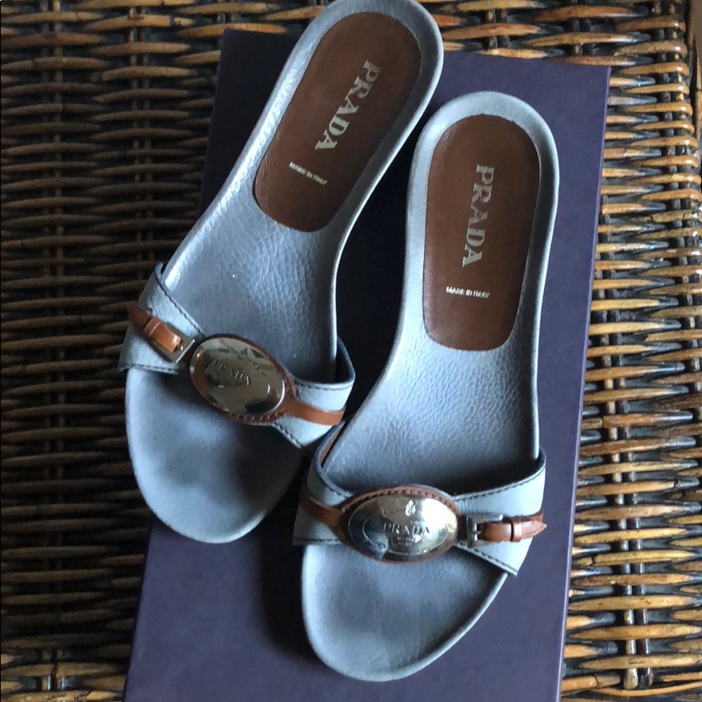Prada Slides